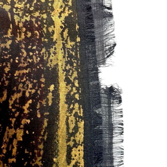 KRIZIA Italy Large Scarf Shawl Wool Silk Blend Red with Panda Print 52x52” - Picture 11 of 11